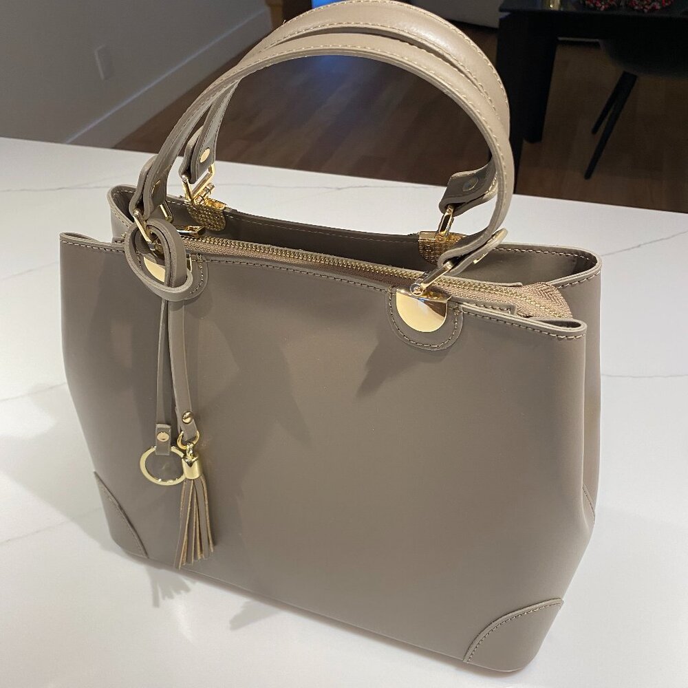 Italian Leather Tote- brand new!